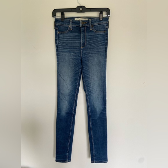 Abercrombie & Fitch Slim Fit Jeans - Picture 1 of 3